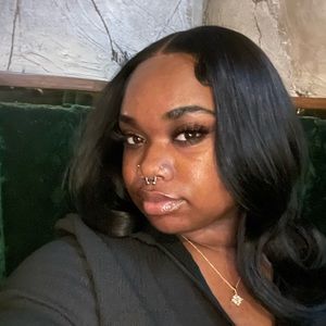 Meet your Posher, Jasmine